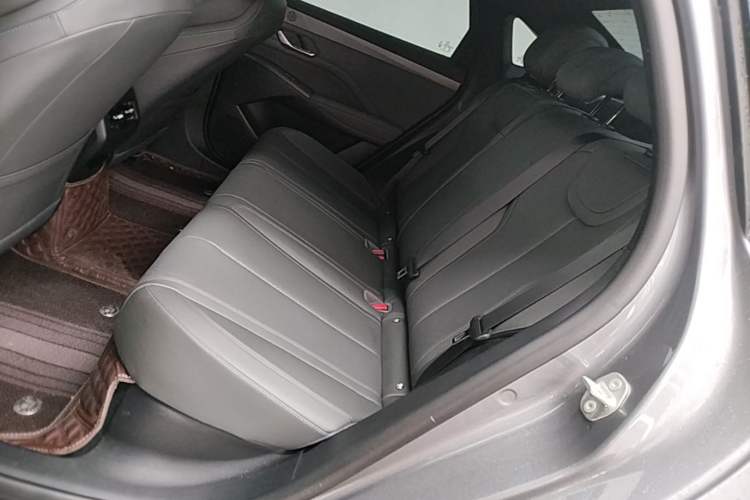 Used BYD Qin PLUS 2025 DM-i Smart Drive 55KM Leading Model Left Rear Seat