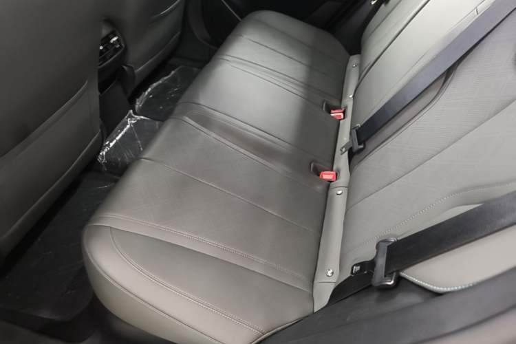 Used BYD Qin PLUS 2025 DM-i Smart Drive 55KM Leading Model Left Rear Seat