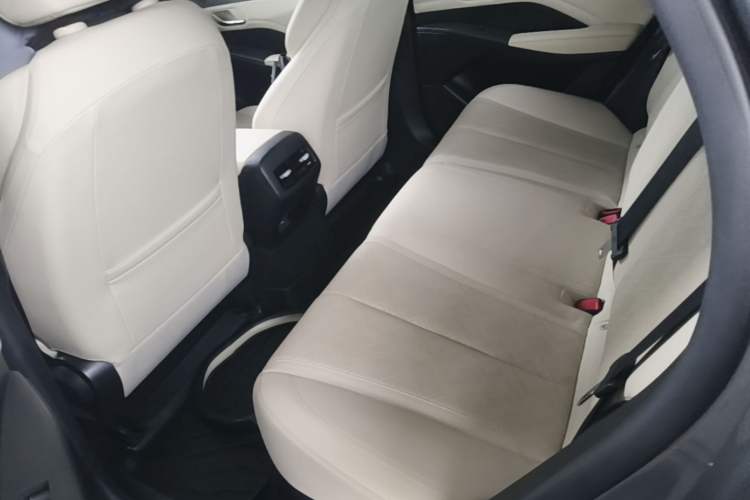 Used BYD Qin PLUS 2025 DM-i Smart Drive 55KM Leading Model Left Rear Seat
