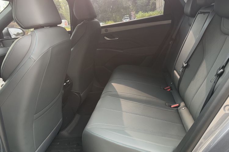Used BYD Qin PLUS 2025 DM-i Smart Drive 55KM Beyond Model Left Rear Seat