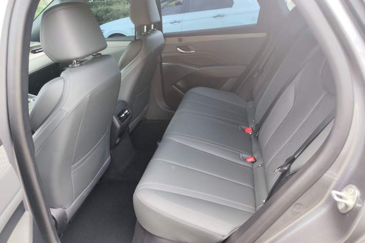 Used BYD Qin PLUS 2025 DM-i Smart Drive 55KM Leading Model Left Rear Seat