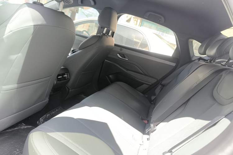 Used BYD Qin PLUS 2025 DM-i Smart Drive 55KM Leading Model Left Rear Seat