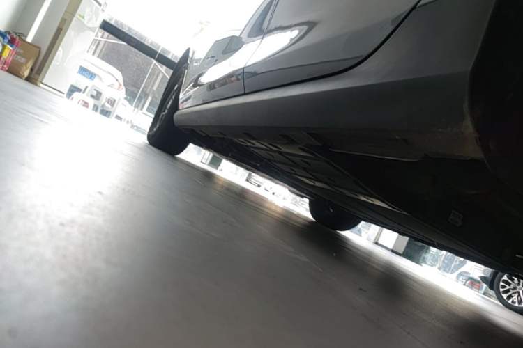 Used BYD Qin PLUS 2025 DM-i Smart Drive 55KM Leading Model Left Side Sill