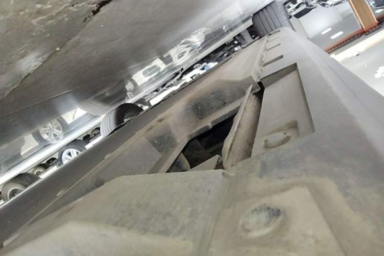Used BYD Qin PLUS 2025 EV Smart Drive Edition 420KM Leading Model Left Side Sill