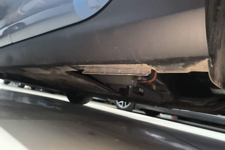 Used BYD Qin PLUS 2025 DM-i Smart Drive 55KM Leading Model Left Side Sill