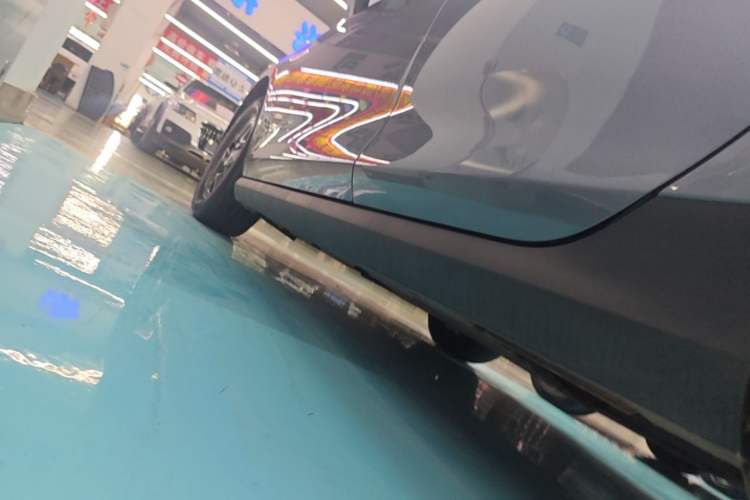 Used BYD Qin PLUS 2025 DM-i Smart Drive 55KM Leading Model Left Side Sill