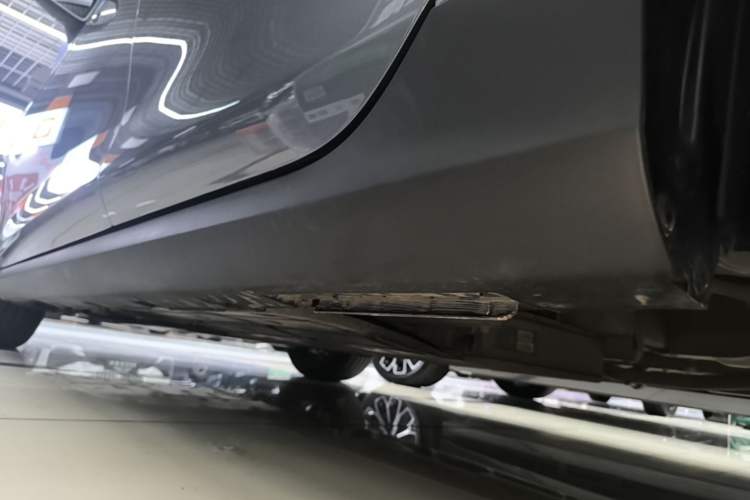 Used BYD Qin PLUS 2025 DM-i Smart Drive 55KM Leading Model Left Side Sill