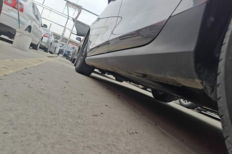 Used BYD Qin PLUS 2025 DM-i Smart Drive 55KM Leading Model Left Side Sill