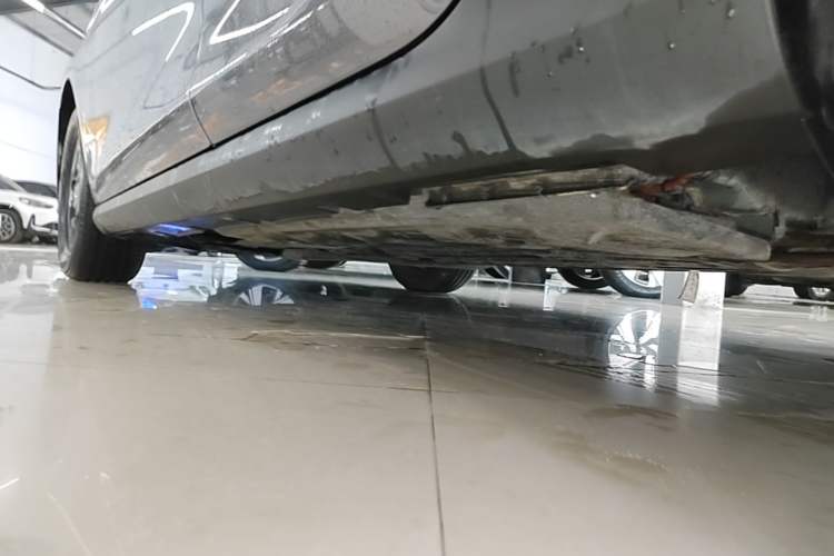 Used BYD Qin PLUS 2025 DM-i Smart Drive 55KM Leading Model Left Side Sill