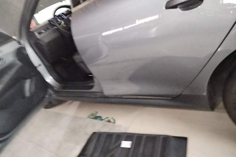 Used BYD Qin PLUS 2025 DM-i Smart Drive 55KM Leading Model Left Side Sill