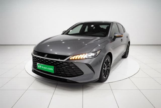 Używany BYD Qin PLUS 2025 DM-i Smart Drive 55KM Leading Model