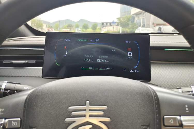 Used BYD Qin PLUS 2025 DM-i Smart Drive 55KM Leading Model Odometer Close Up