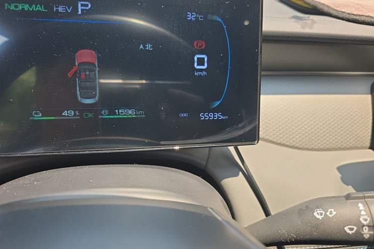 Used BYD Qin PLUS 2025 DM-i Smart Drive 55KM Leading Model Odometer Close Up