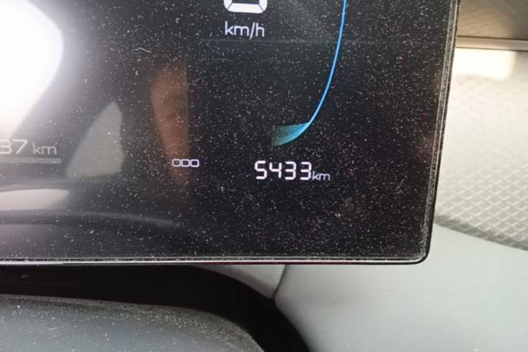 Used BYD Qin PLUS 2025 DM-i Smart Drive 55KM Leading Model Odometer Close Up