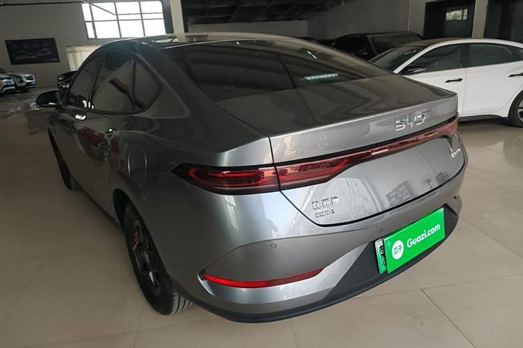 Used BYD Qin PLUS 2025 DM-i Smart Drive 55KM Leading Model Rear Left 45 Deg