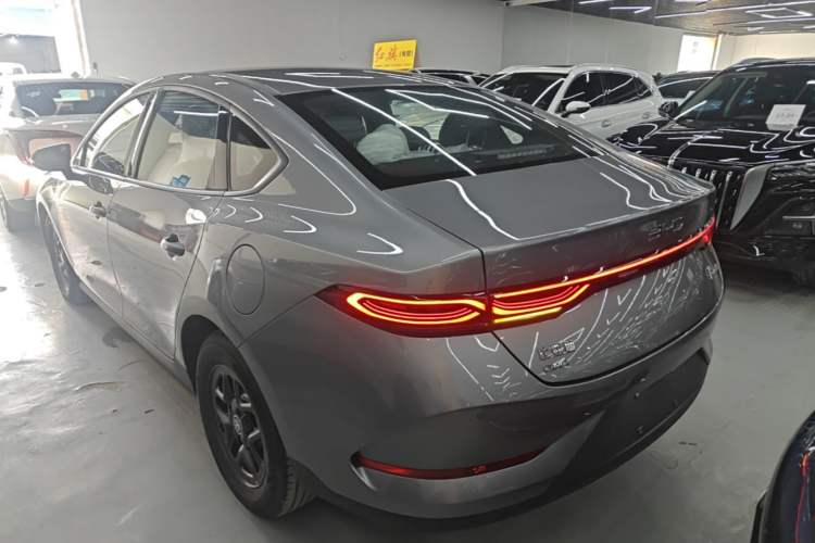 Used BYD Qin PLUS 2025 DM-i Smart Drive 55KM Leading Model Rear Left 45 Deg