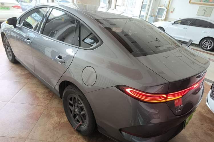 Used BYD Qin PLUS 2025 DM-i Smart Drive 55KM Leading Model Rear Left 45 Deg
