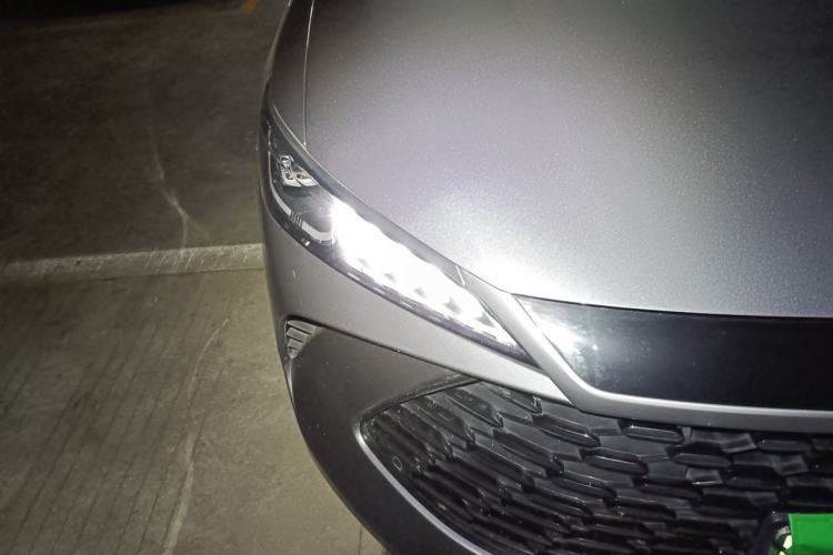 Used BYD Qin PLUS 2025 DM-i Smart Drive 55KM Leading Model Right Front Headlight
