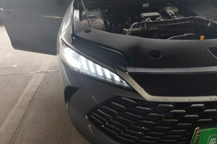 Used BYD Qin PLUS 2025 DM-i Smart Drive 55KM Leading Model Right Front Headlight