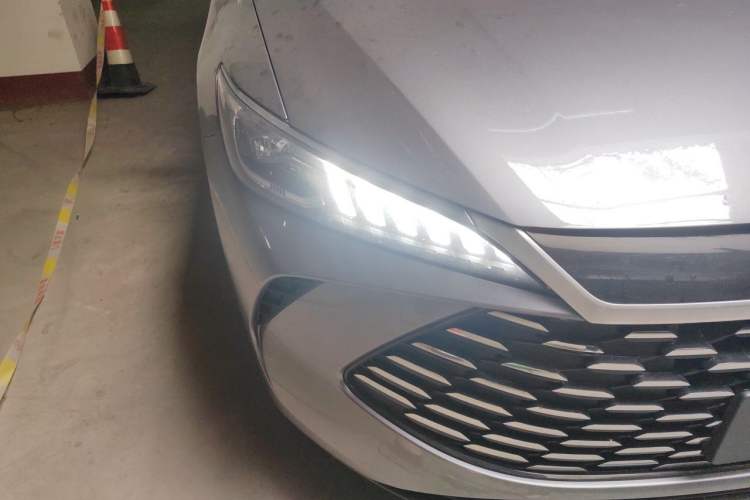 Used BYD Qin PLUS 2025 DM-i Smart Drive 55KM Leading Model Right Front Headlight