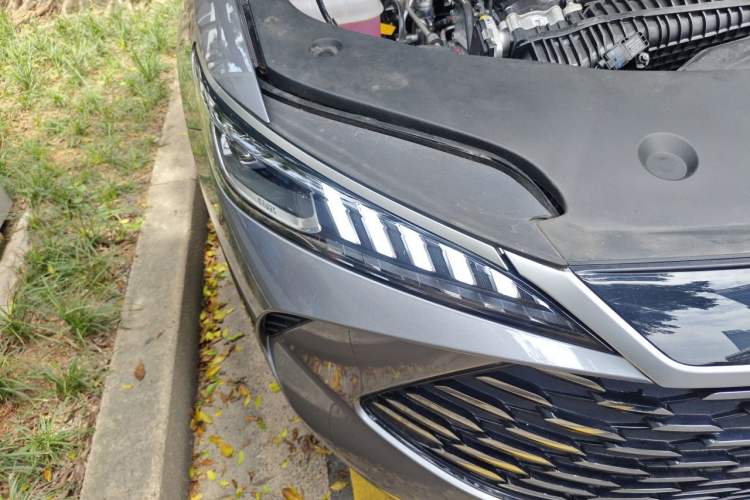 Used BYD Qin PLUS  Right Front Headlight