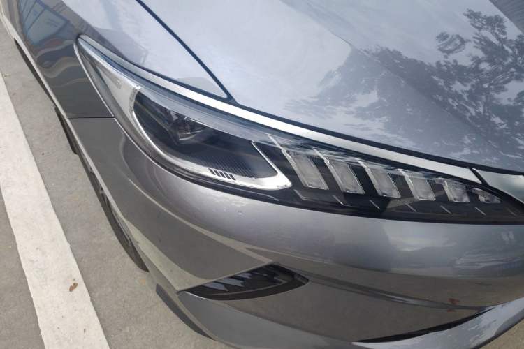 Used BYD Qin PLUS  Right Front Headlight