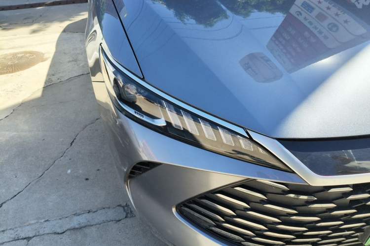Used BYD Qin PLUS 2025 DM-i Smart Drive 55KM Leading Model Right Front Headlight