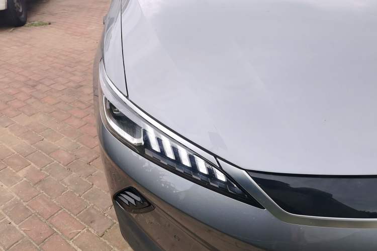 Used BYD Qin PLUS 2025 EV Smart Drive Edition 510KM Leading Model Right Front Headlight