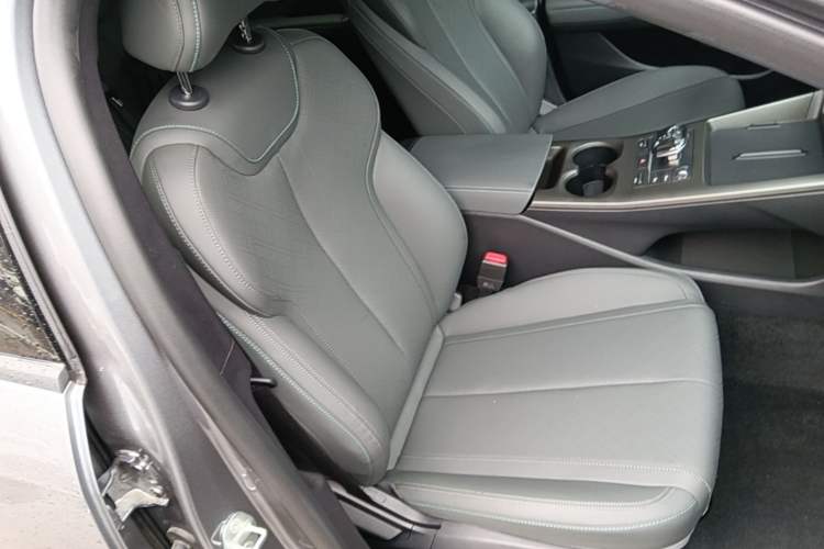 Used BYD Qin PLUS 2025 EV Smart Drive Edition 420KM Leading Model Right Front Seat