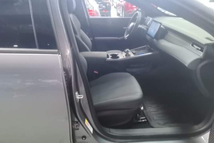 Used BYD Qin PLUS 2025 DM-i Smart Drive 55KM Leading Model Right Front Seat