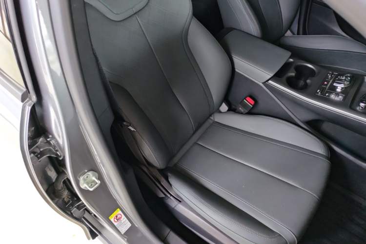 Used BYD Qin PLUS 2025 DM-i Smart Drive 55KM Leading Model Right Front Seat