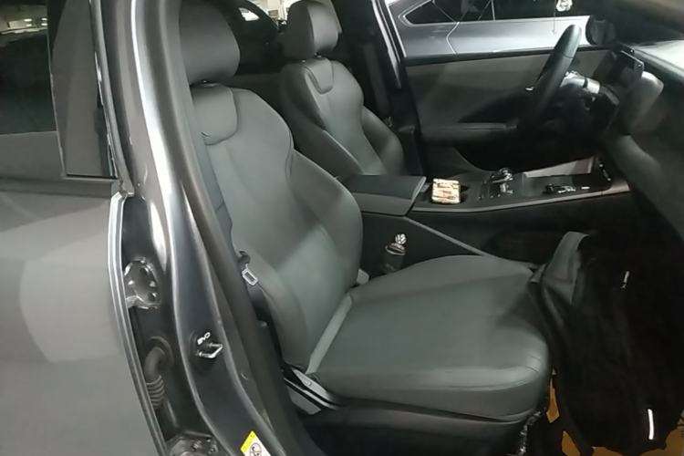 Used BYD Qin PLUS 2025 DM-i Smart Drive 55KM Leading Model Right Front Seat