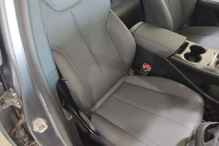 Used BYD Qin PLUS 2025 DM-i Smart Drive 55KM Leading Model Right Front Seat