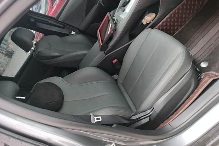 Used BYD Qin PLUS 2025 DM-i Smart Drive 55KM Leading Model Right Front Seat