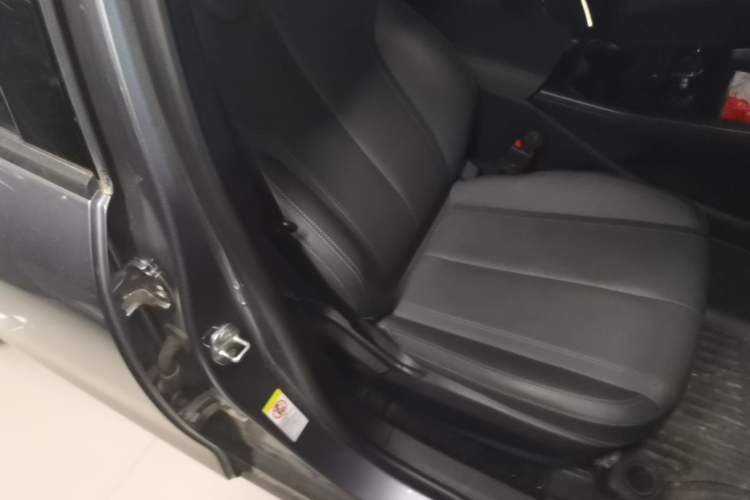 Used BYD Qin PLUS 2025 DM-i Smart Drive 55KM Leading Model Right Front Seat