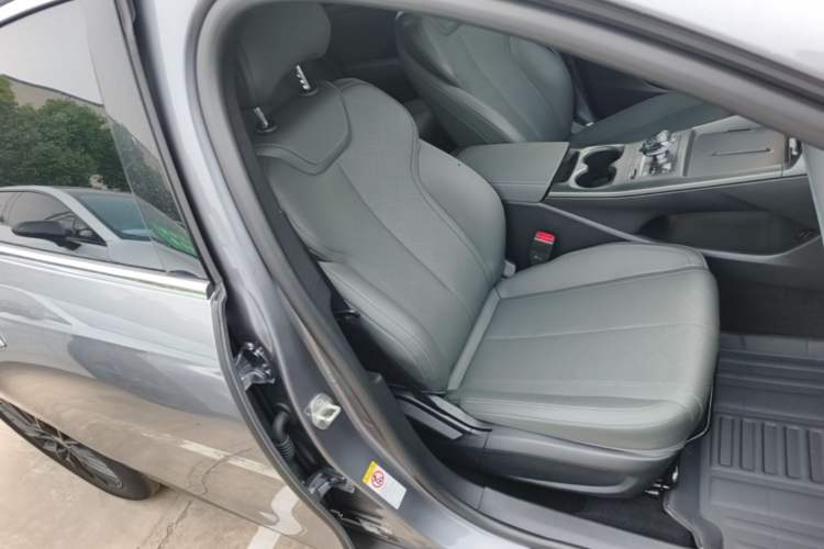 Used BYD Qin PLUS 2025 EV Smart Drive Edition 510KM Leading Model Right Front Seat