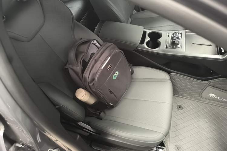 Used BYD Qin PLUS 2025 DM-i Smart Drive 55KM Leading Model Right Front Seat
