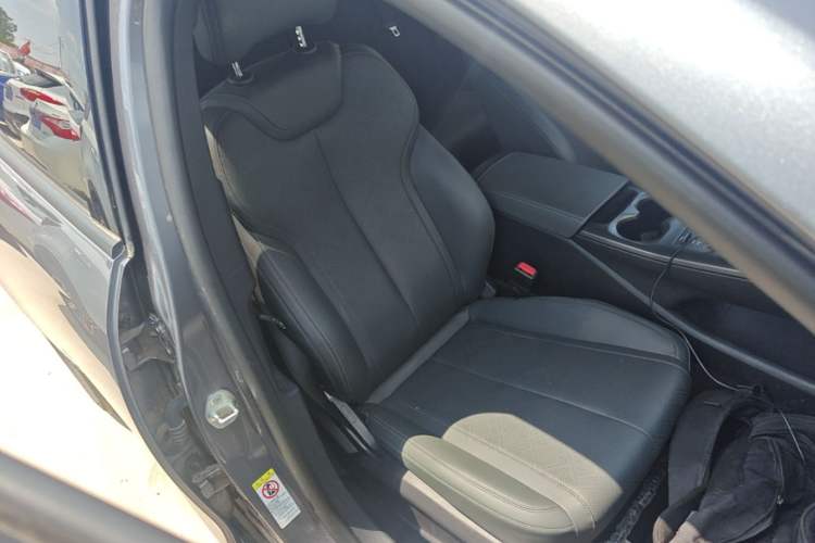 Used BYD Qin PLUS 2025 DM-i Smart Drive 55KM Leading Model Right Front Seat