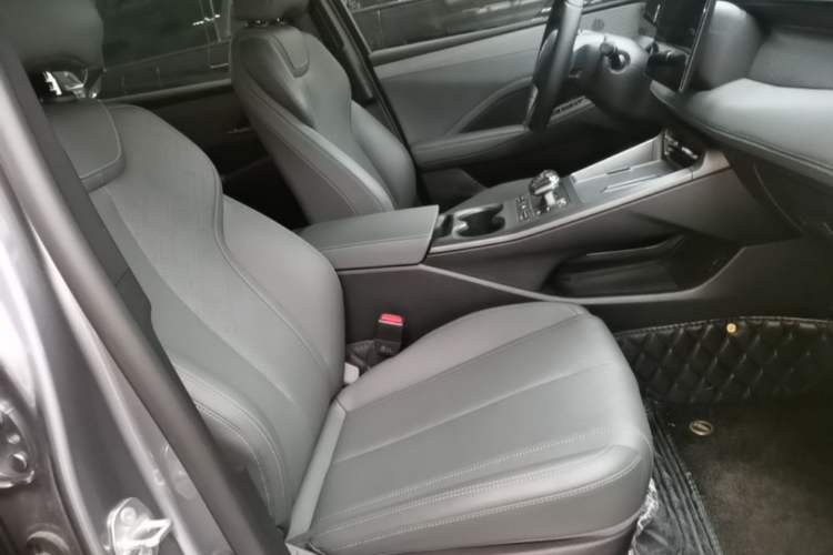 Used BYD Qin PLUS 2025 DM-i Smart Drive 55KM Leading Model Right Front Seat