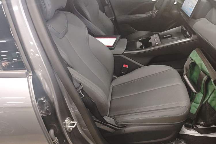 Used BYD Qin PLUS  Right Front Seat