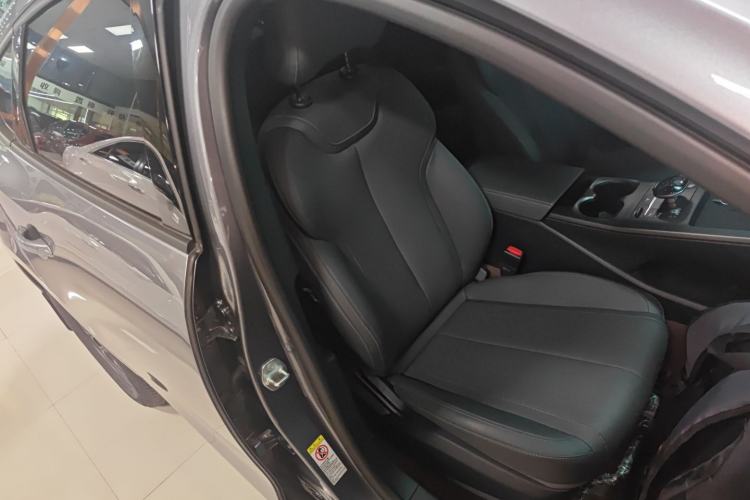 Used BYD Qin PLUS 2025 DM-i Smart Drive 55KM Leading Model Right Front Seat