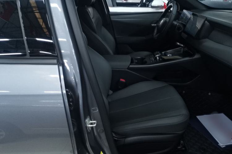 Used BYD Qin PLUS 2025 DM-i Smart Drive 55KM Leading Model Right Front Seat