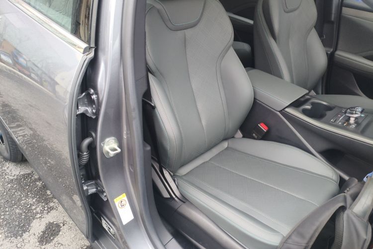 Used BYD Qin PLUS 2025 DM-i Smart Drive 120KM Superior Model Right Front Seat