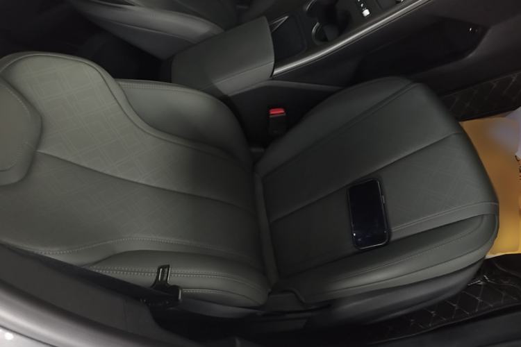 Used BYD Qin PLUS  Right Front Seat