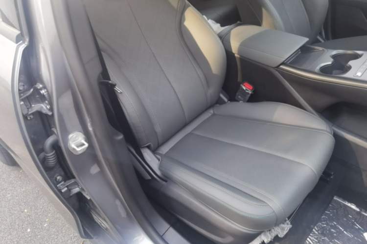 Used BYD Qin PLUS  Right Front Seat