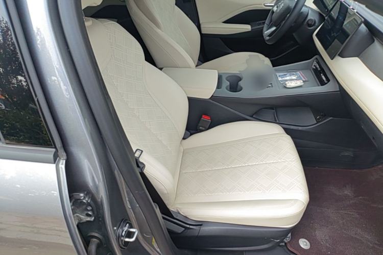 Used BYD Qin PLUS 2025 DM-i Smart Drive 55KM Leading Model Right Front Seat