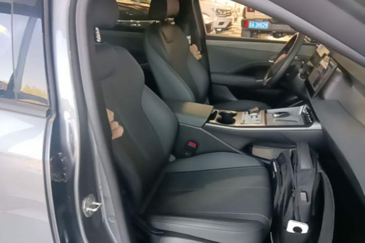 Used BYD Qin PLUS 2025 DM-i Smart Drive 55KM Leading Model Right Front Seat