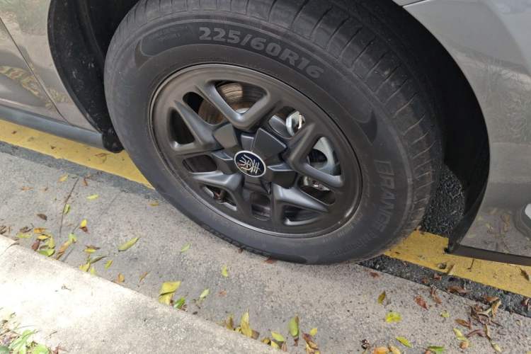 Used BYD Qin PLUS  Right Front Wheel Hub