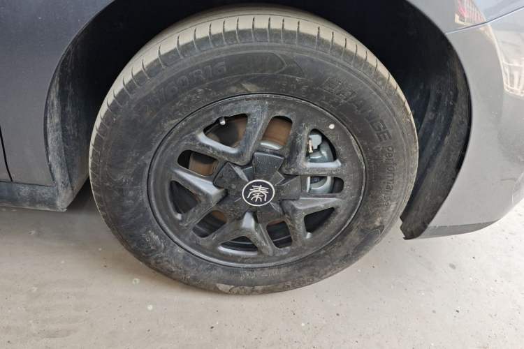 Used BYD Qin PLUS  Right Front Wheel Hub
