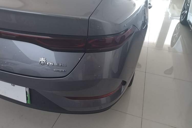 Used BYD Qin PLUS 2025 EV Smart Drive Edition 510KM Leading Model Right Rear Taillight